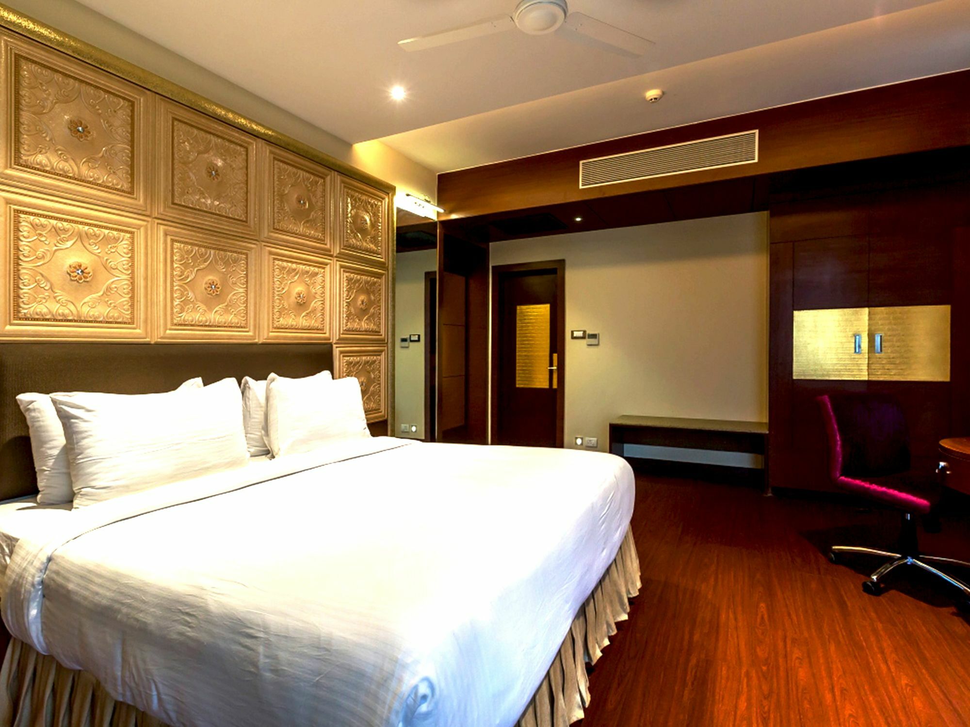 Hotel Kasturi Orchid Pal Exterior photo